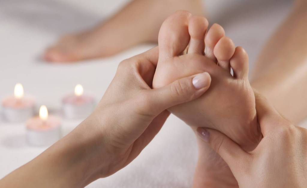 Massage-des-pieds, réflexologie plantaire, Toulouse, Elisabeth Lacoste