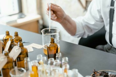 DIY : Spray aux huiles essentielles immunité et émotions
