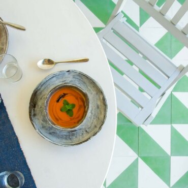 Recette d’été : Gaspacho protéiné tomates, poivrons et haricots blancs